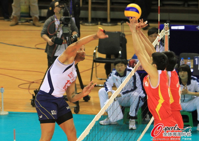 男排决赛II八一0-3北京