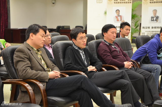 象棋大师现场观战