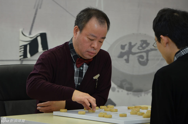 赵国荣果断出击