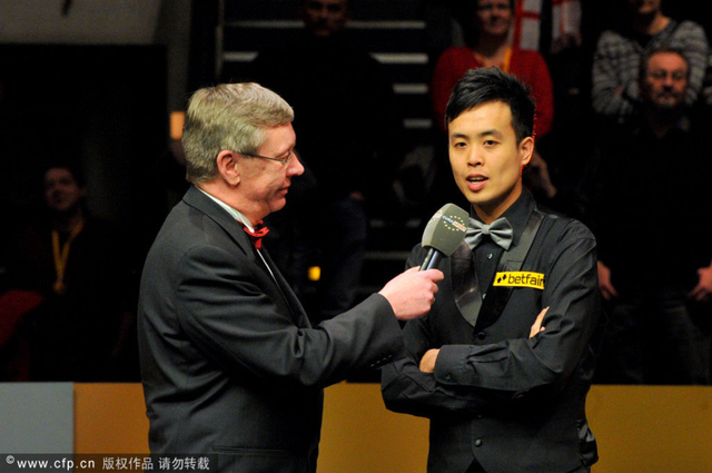 傅家俊接受采访