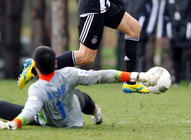 游击队队员过人