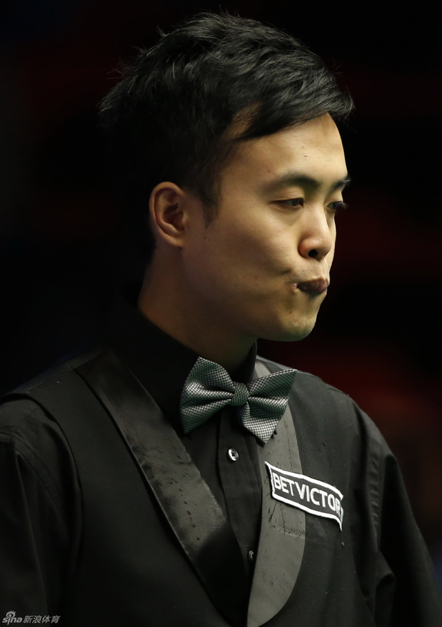 傅家俊一筹莫展