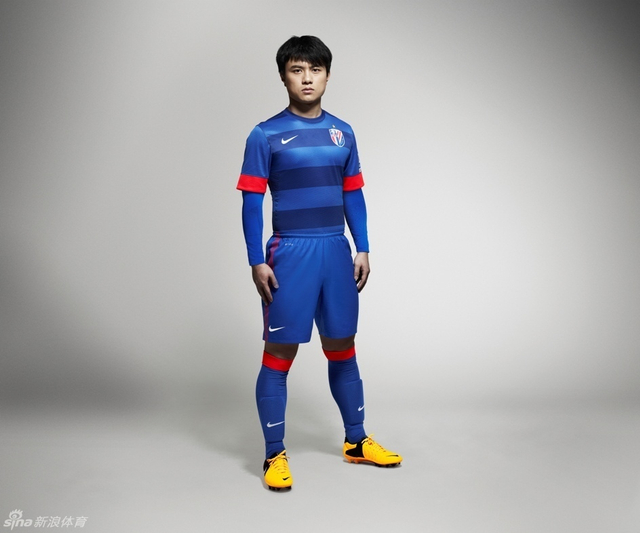 申花2013赛季球衣