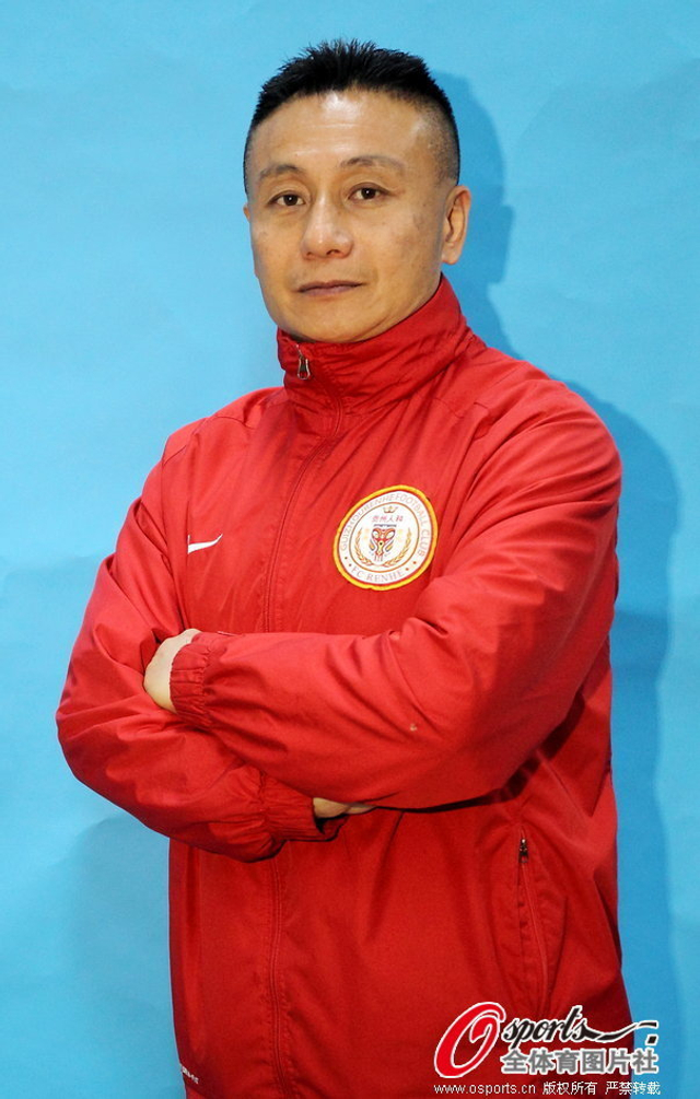 主教练宫磊官方写真