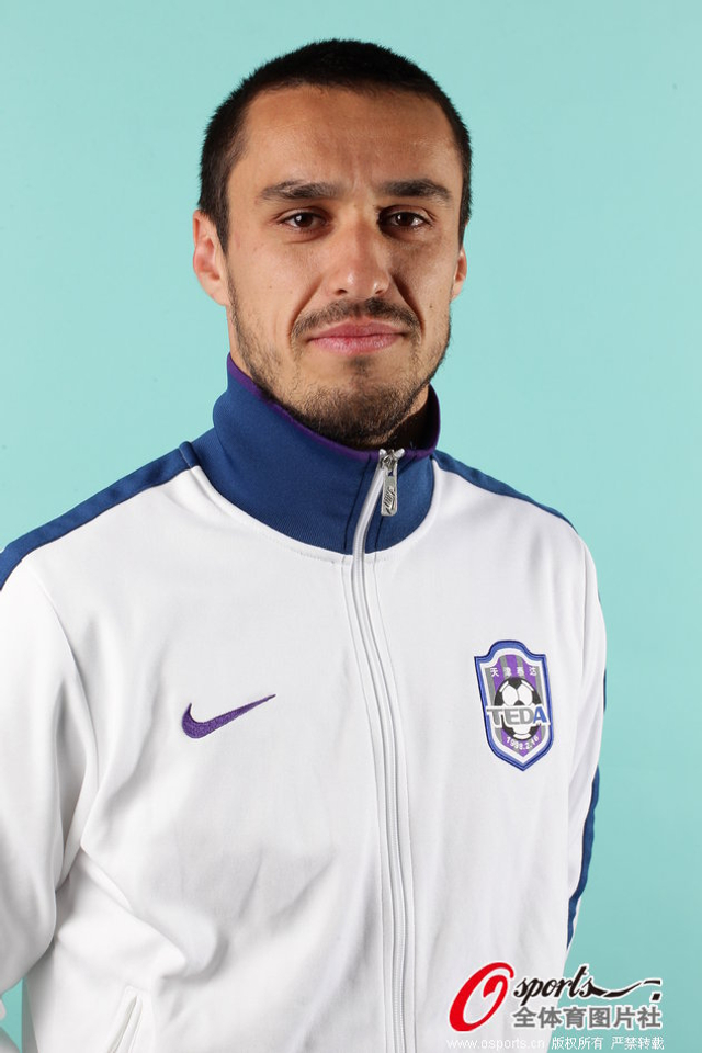 外援尤万西奇官方写真