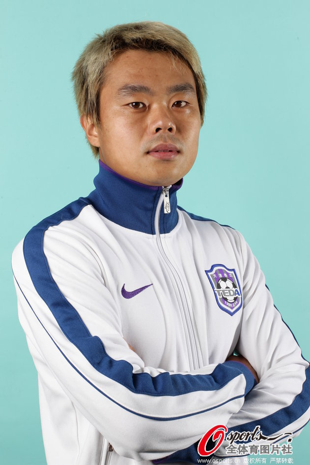 白岳峰官方写真