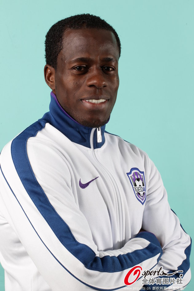 外援瓦伦西亚官方写真