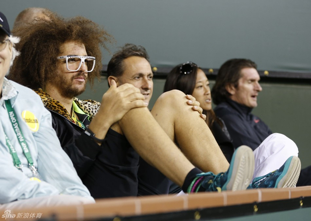 阿扎男友如影随形