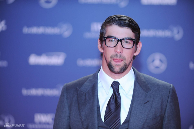 菲尔普斯绅士装