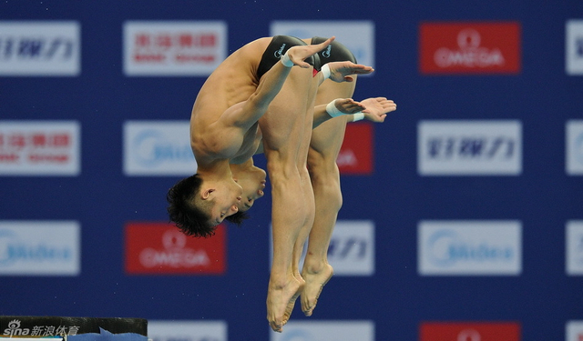 林跃与陈艾森在比赛中