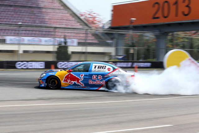 石川纱织在红牛飘移大赛比赛中-3