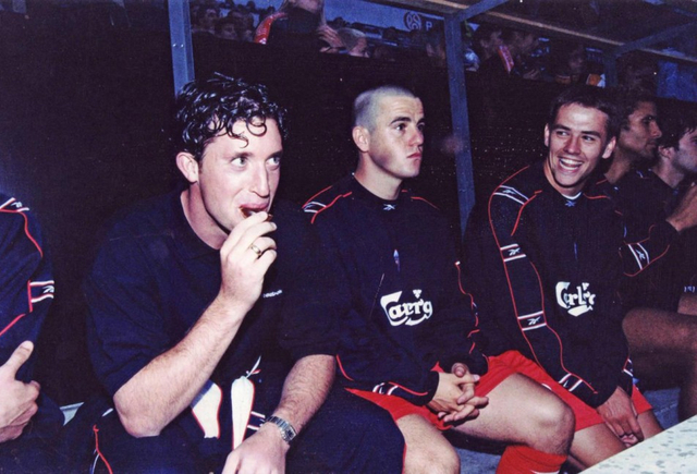 利物浦替补席上灿烂的欧文