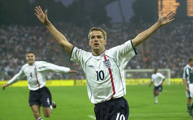 对英格兰的死敌德国大演帽子戏法