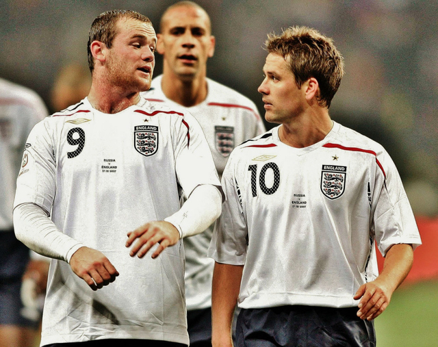 和英格兰新一代天王鲁尼搭档