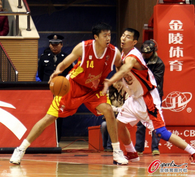 王治郅单打陈照升