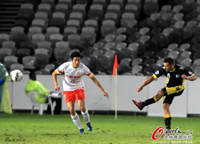 博季奇一脚劲射