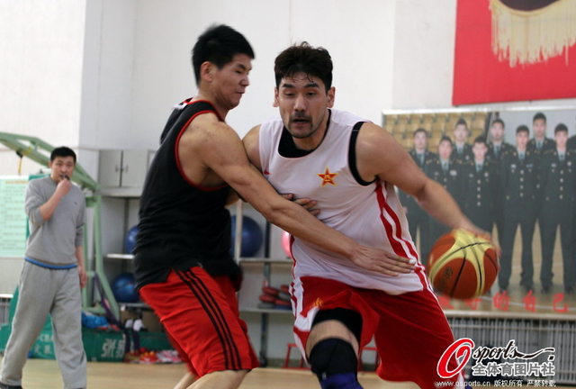 钟诚代表八一出战