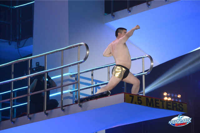 陈光标超人造型