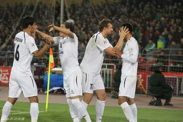 新浪体育直击国安比赛