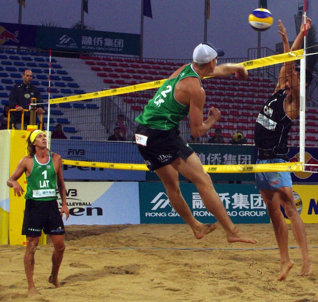 陈诚封拦德国队进攻