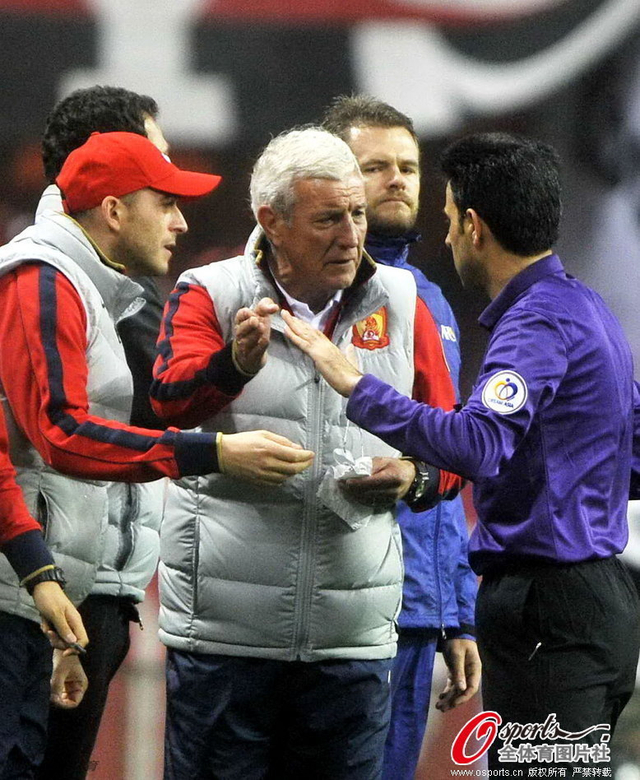 里皮与裁判申辩