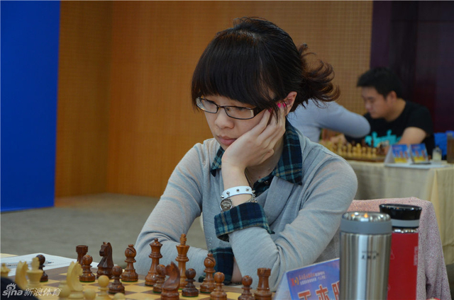 丁亦昕温文尔雅