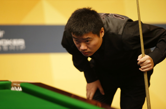 丁俊晖观察台面