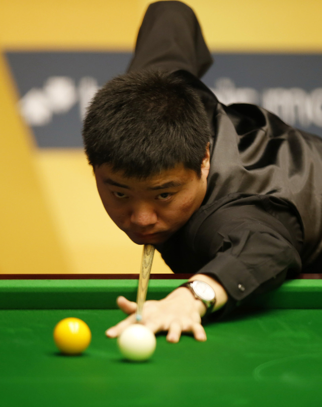 丁俊晖冷静出球