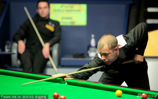 霍金斯不落下风