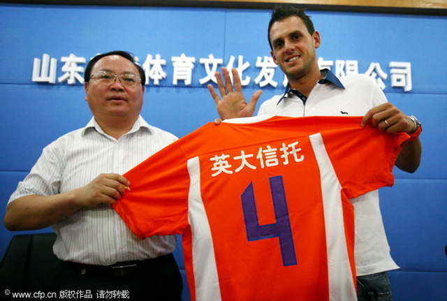 法比亚诺(出场次数：25)