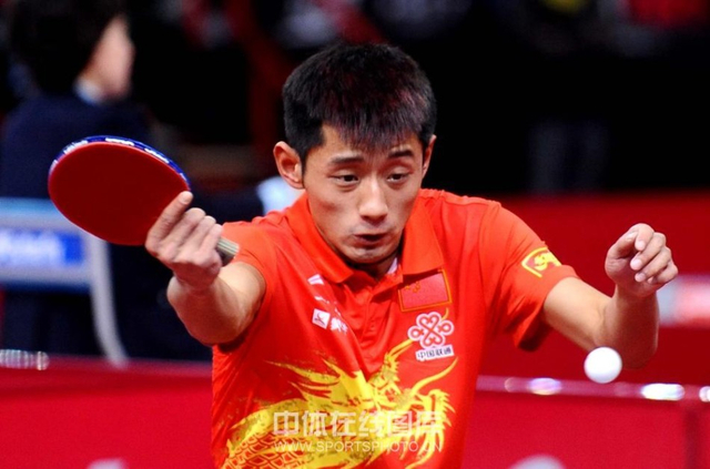 张继科全神贯注