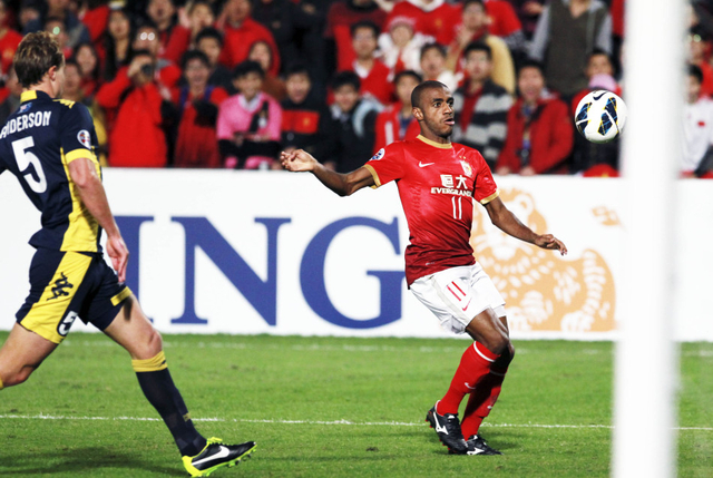 穆里奇捕捉战机