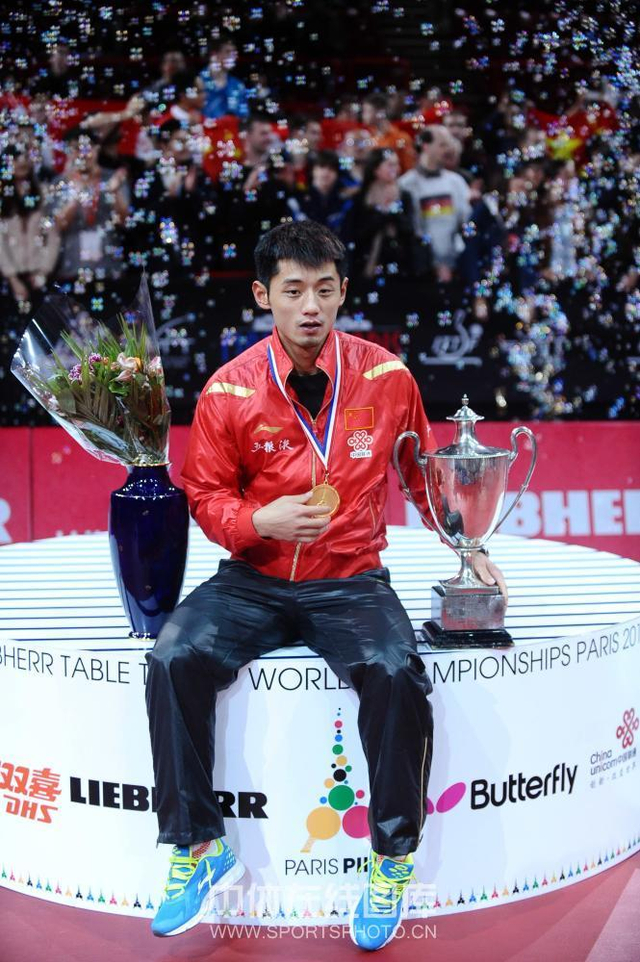 张继科享受胜利