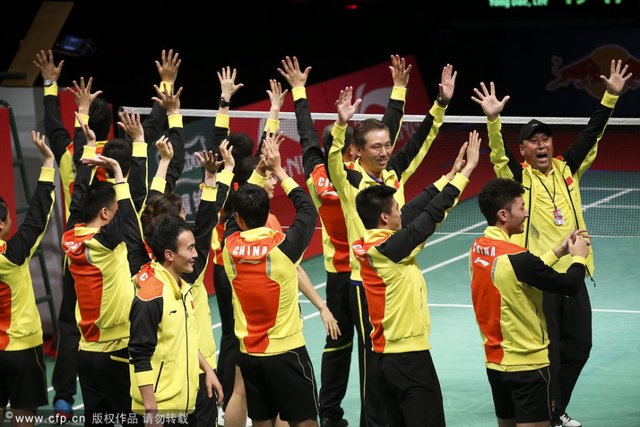 国羽庆祝5连冠