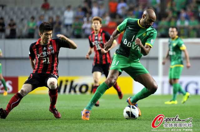 卡努特闪展腾挪