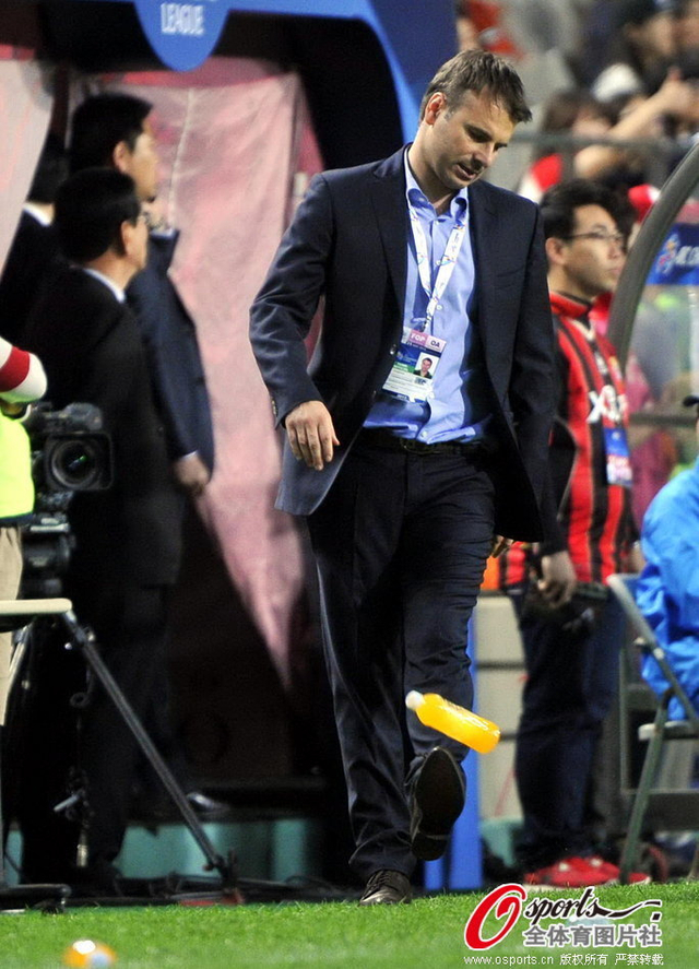 斯塔诺拿水瓶发泄