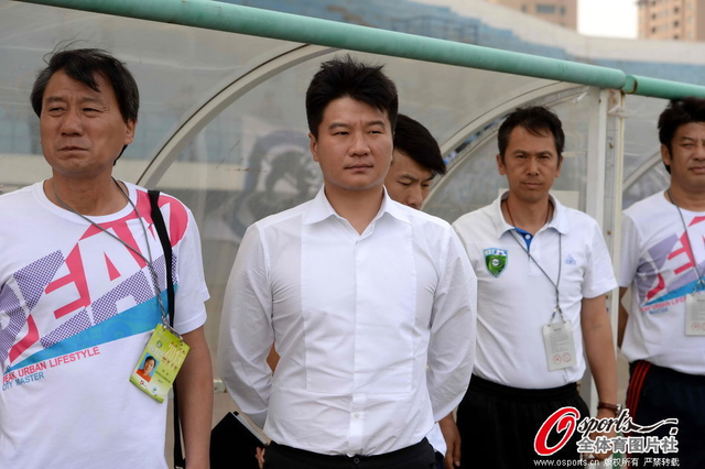 李金羽执教首秀