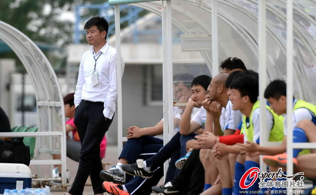 李金羽执教首秀