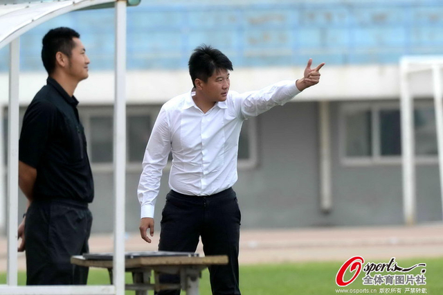 李金羽执教首秀