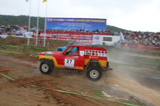 辽宁安利信车队张晋兵