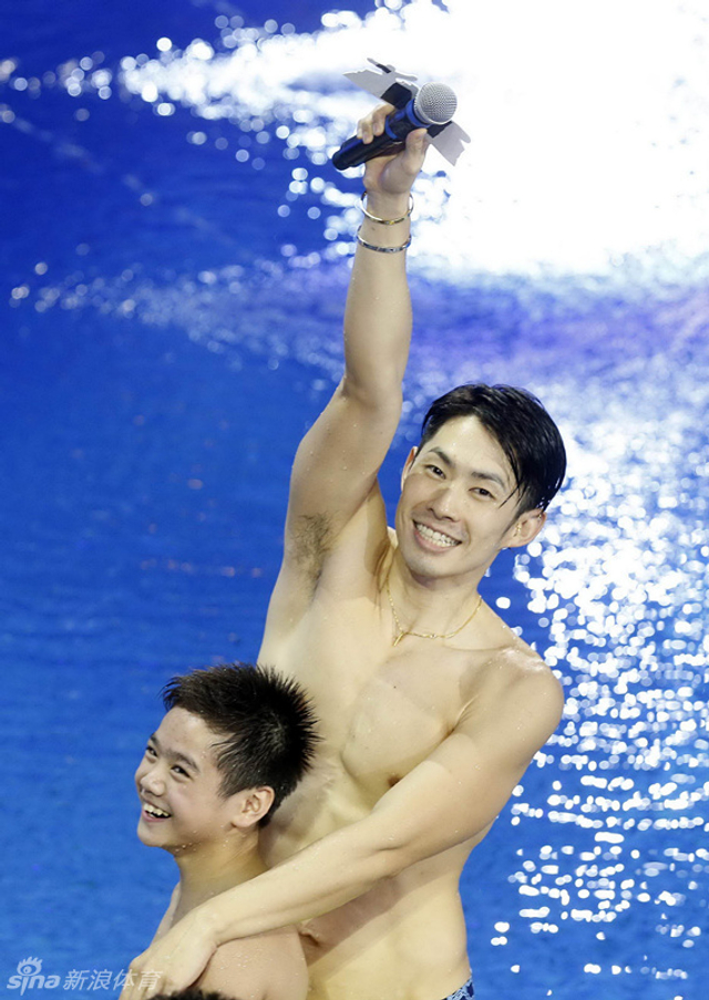 吴建豪与观众互动