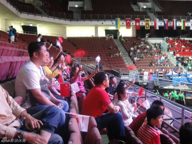 东风雪铁龙苏迪曼观战团助威