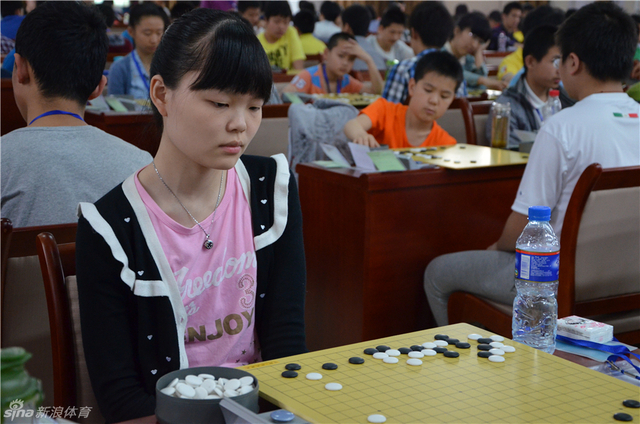 李羿蓉巾帼不让须眉