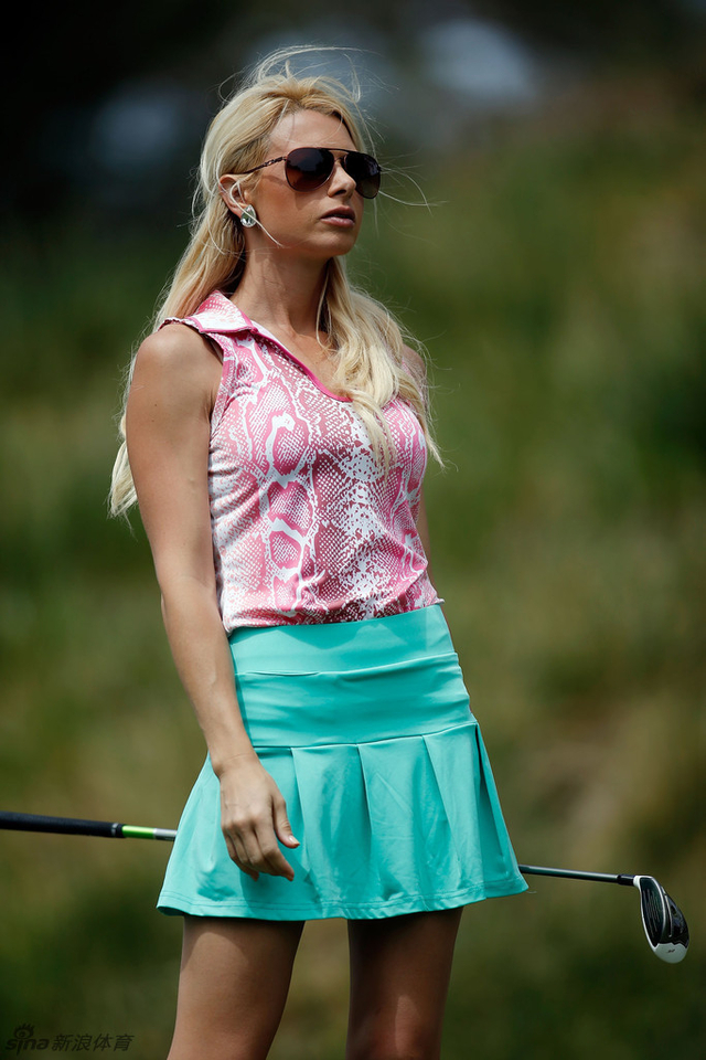  高尔夫频道美女主持麦克默里(Win McMurry )