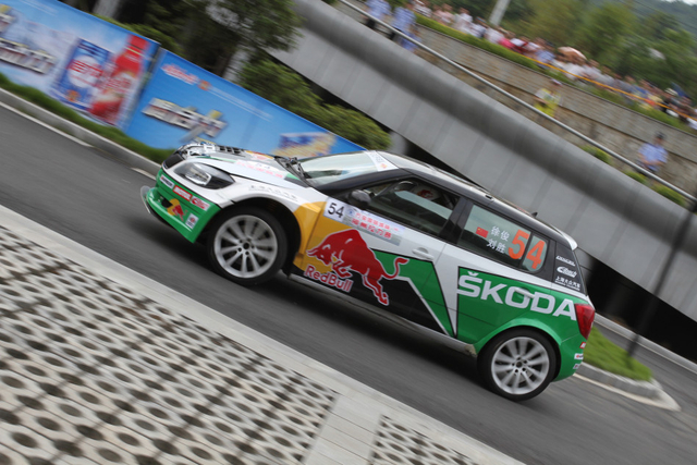 斯柯达红牛车队徐俊/刘胜