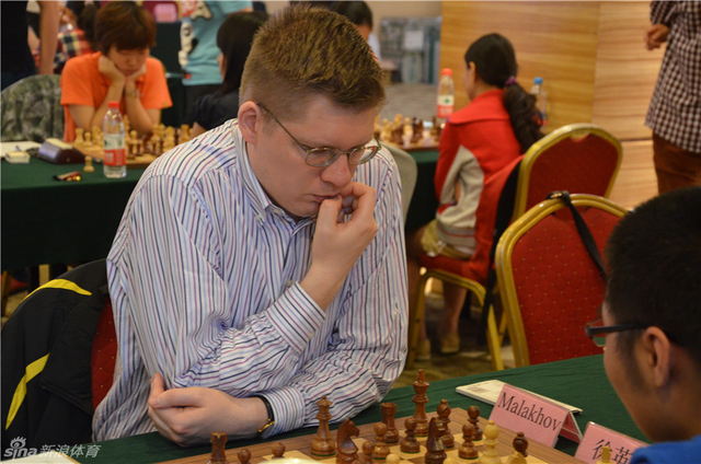 马拉霍夫一丝不苟