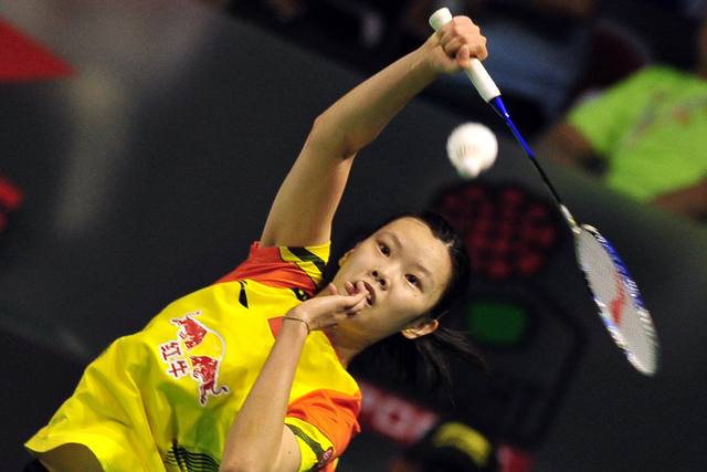 李雪芮准备扣杀