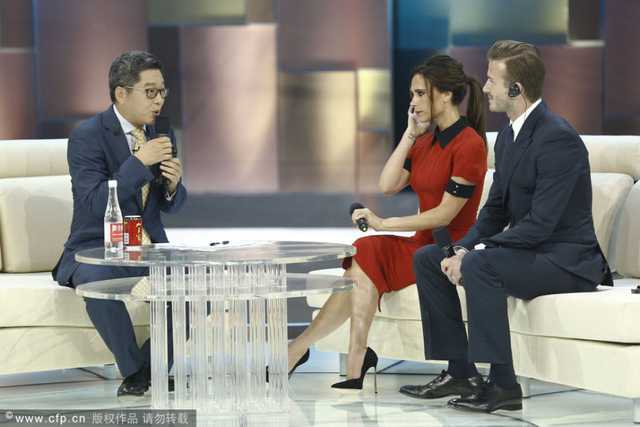 小贝辣妹出席央视节目