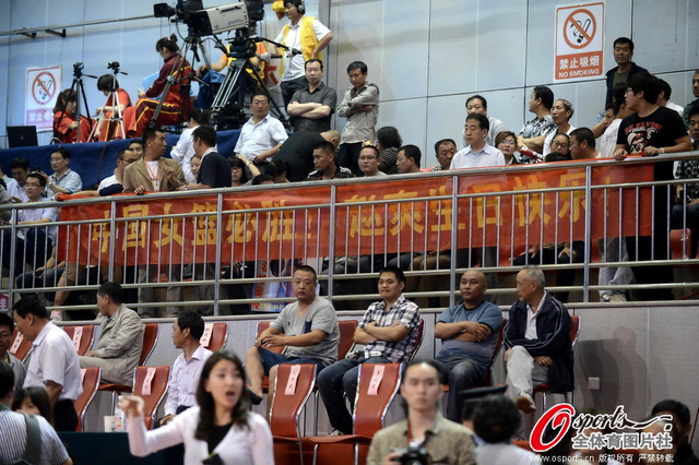 现场球迷的标语