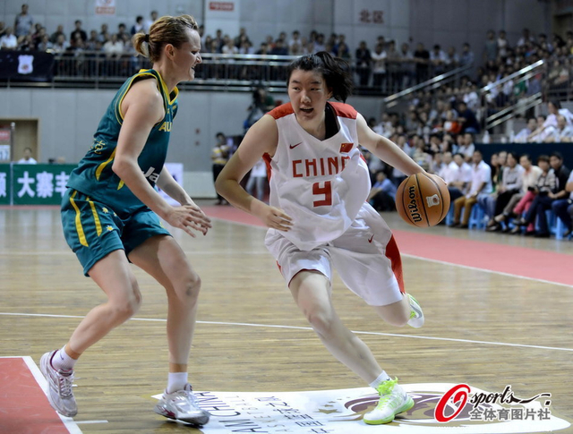 丁园找到进攻机会